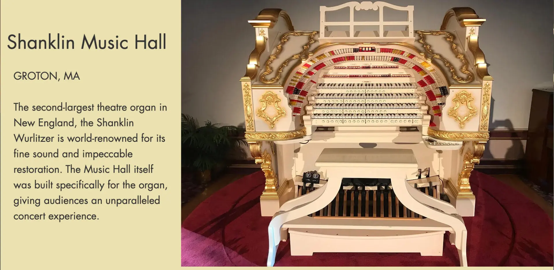 A large organ with the words st john's music hall.